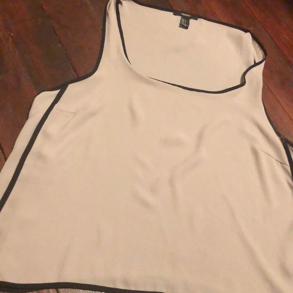 Forever 21 sleeveless top - Picture 3 of 3